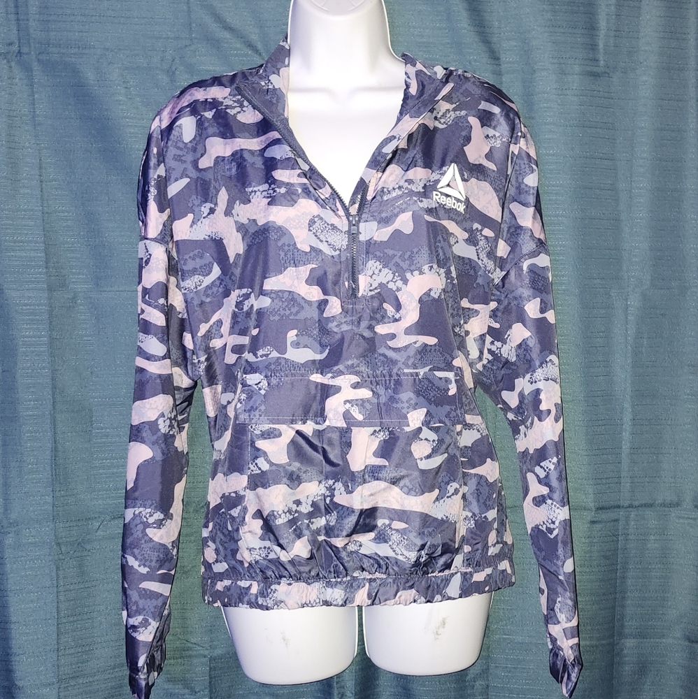(3/$25) Reebok Lilac Camoflauge Pullover - Picture 3 of 6